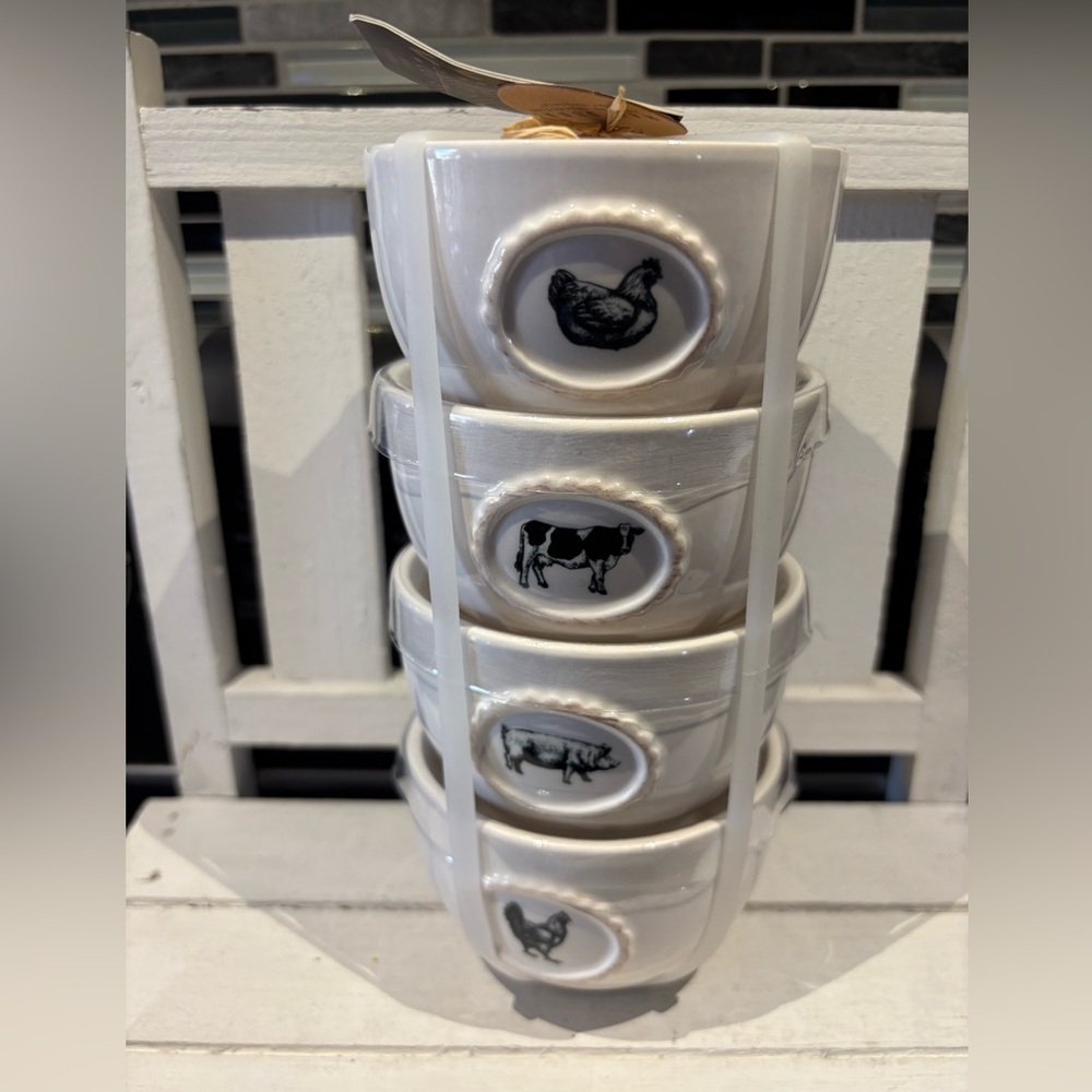 Magenta Artisan Farmline Collection Ceramic Bowl set